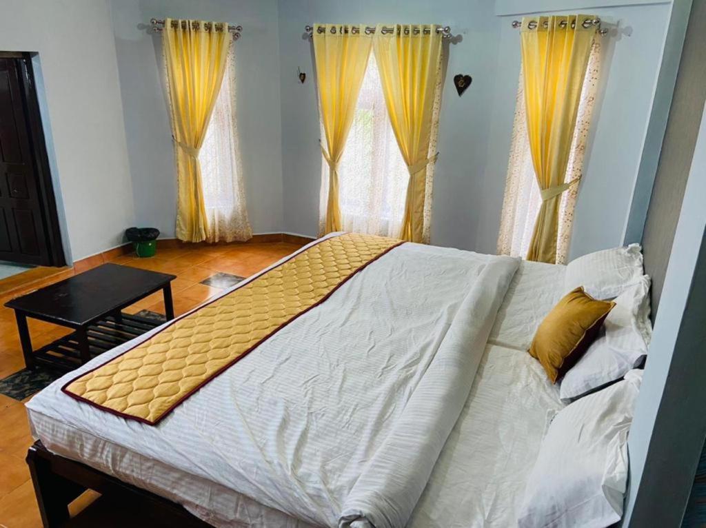 Bob Leisure Hotel อูตี ภายนอก รูปภาพ
