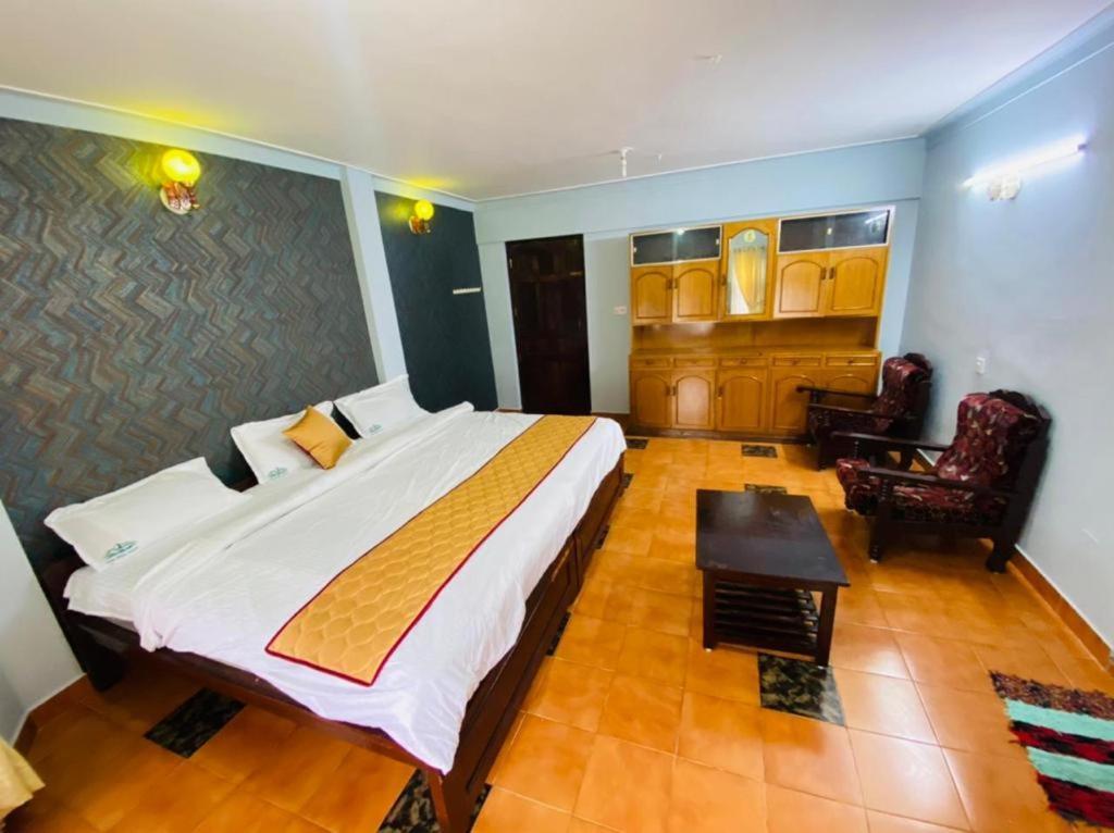 Bob Leisure Hotel อูตี ภายนอก รูปภาพ
